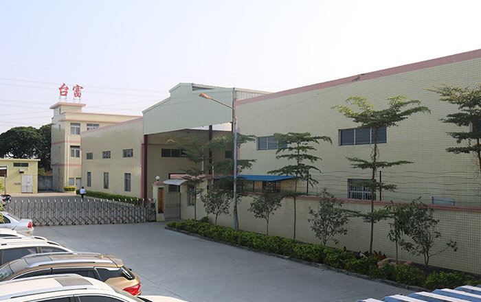 小型注塑機生產(chǎn)廠家 小型注塑機生產(chǎn)廠家